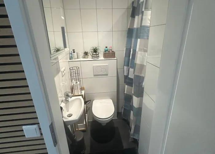 Naehe Uni Und Stadtmitte Wuppertal